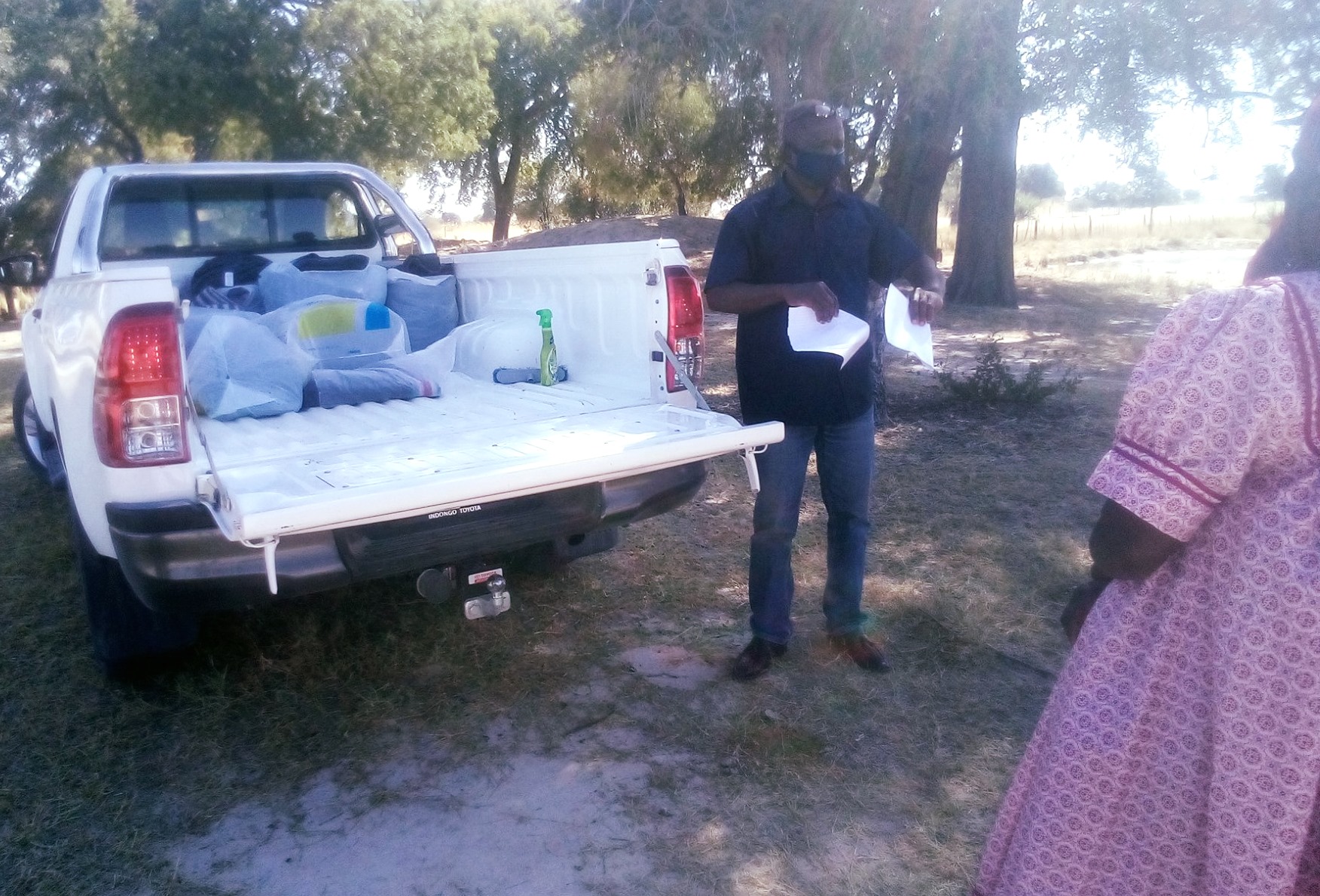 Ongwediva Constituency leadership donated blankets elderly vulnerable people