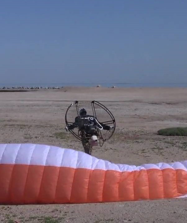 Hannes van der Walt crashed ground beach near Jakkalsputz flying