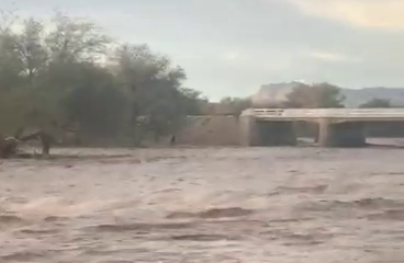Kahn River on a rampage