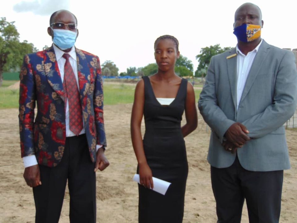 Nghaamwa sponsors top learner Ohangwena Regional Governor Usko scholarship learners Omungwelume Secondary