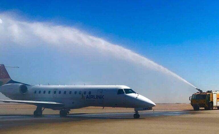 Airlink and FlyWestair extend wings