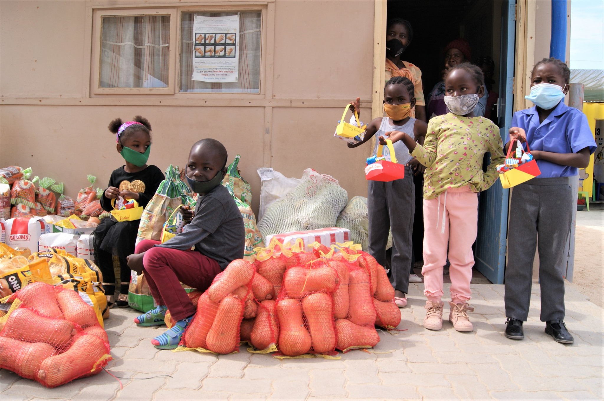 Orano donates food to DRC soup kitchen