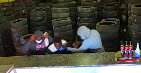 Auto parts shop robbed
