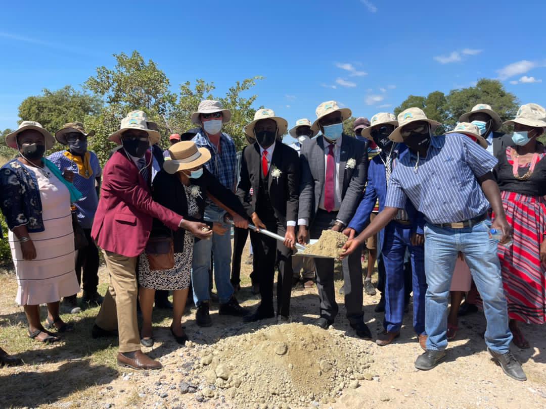 Onakalunga-Epinga road Deputy Minister Transport Veikko Nekundi construction