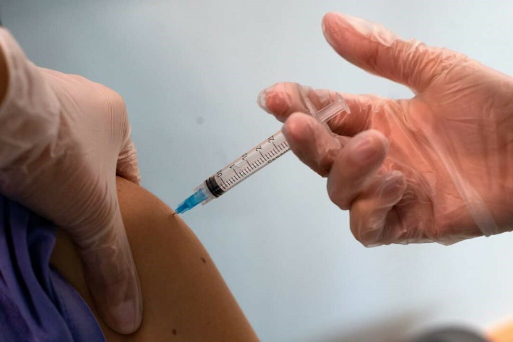 testing positive coronavirus vaccinated testing positive virus